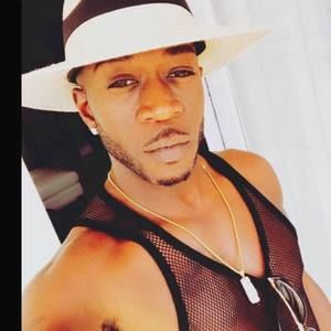 Meet your Posher, Christopher